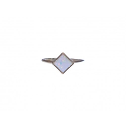 Ring aus Gelbgold mit Opal