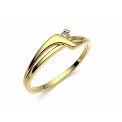 Ring aus Gelbgold mit Diamant